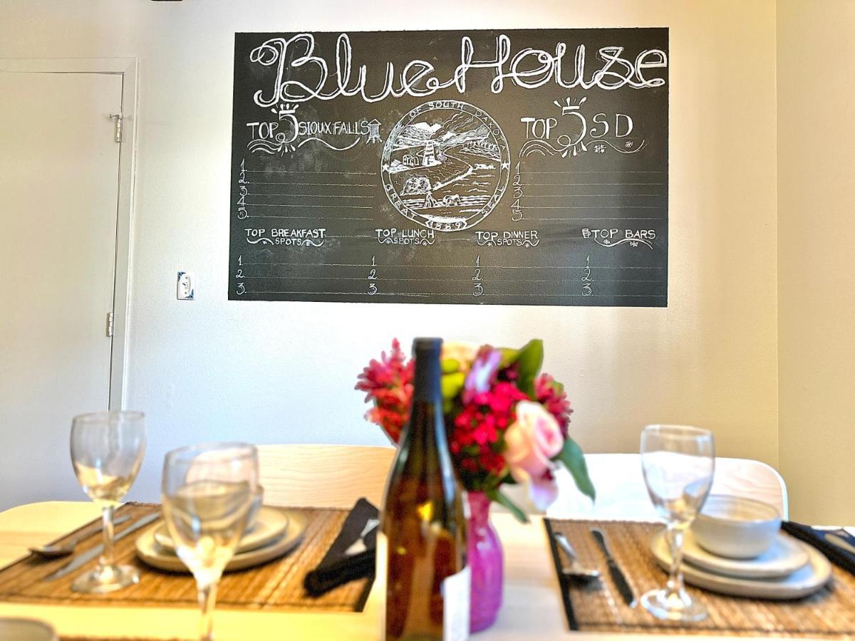 Blue House Bed & Breakfast Сиукс Фолс Екстериор снимка